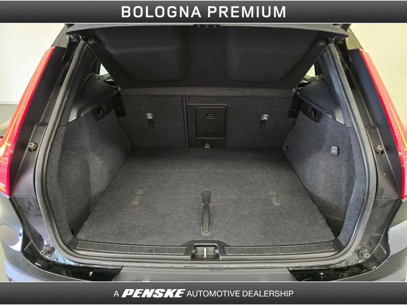 Volvo XC40 usata a Bologna (10)