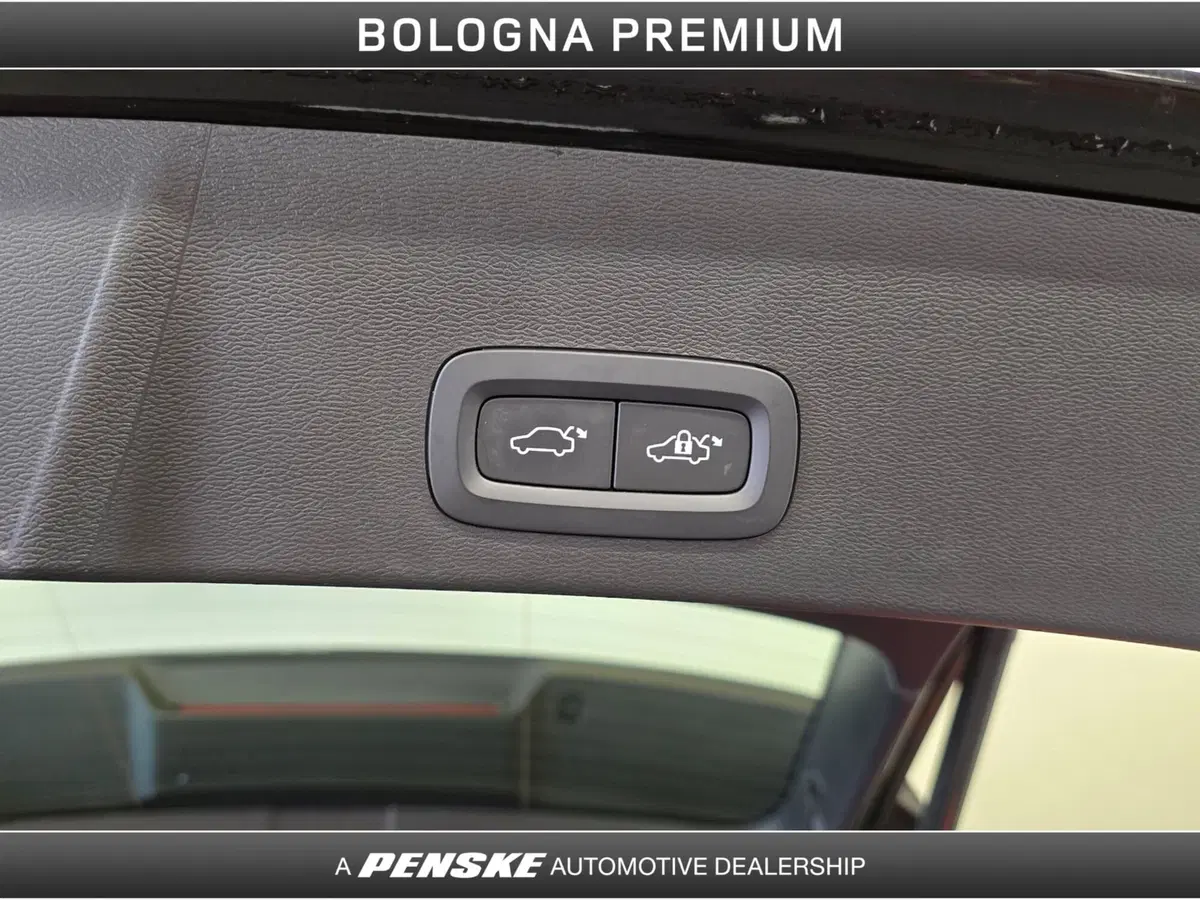 Volvo XC40 usata a Bologna (11)