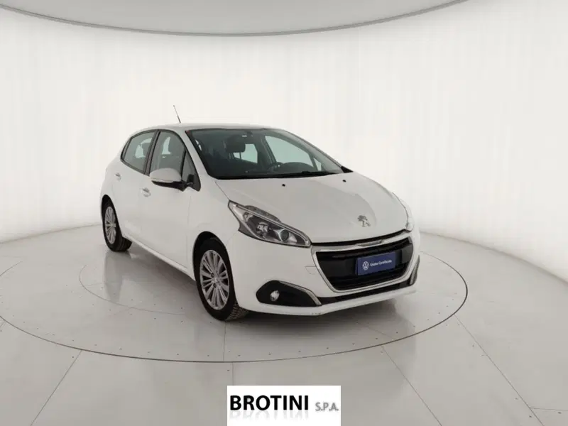 Peugeot 208 usata a Massa-Carrara (4)