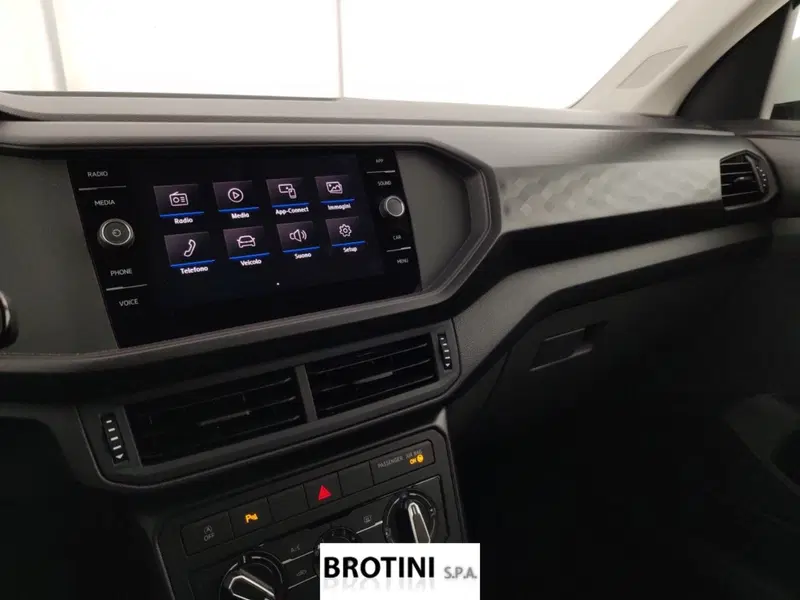 Volkswagen T-Cross usata a Massa-Carrara (12)