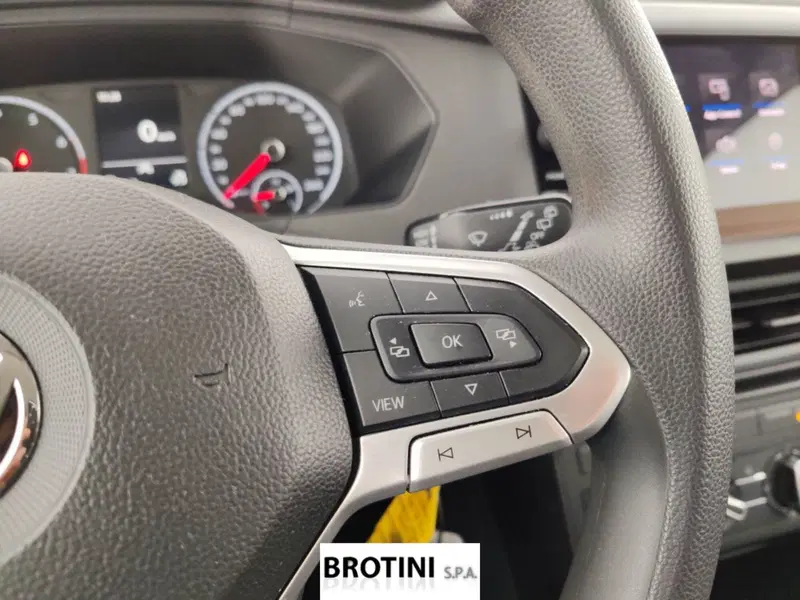 Volkswagen T-Cross usata a Massa-Carrara (13)