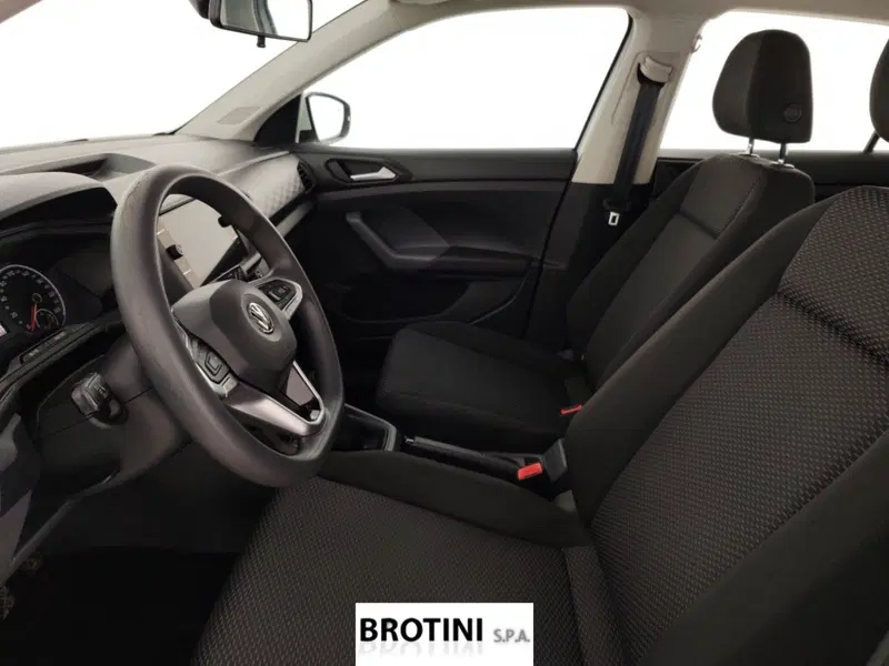 Volkswagen T-Cross usata a Massa-Carrara (7)