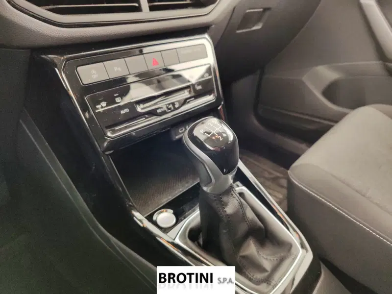 Volkswagen T-Cross usata a Massa-Carrara (11)