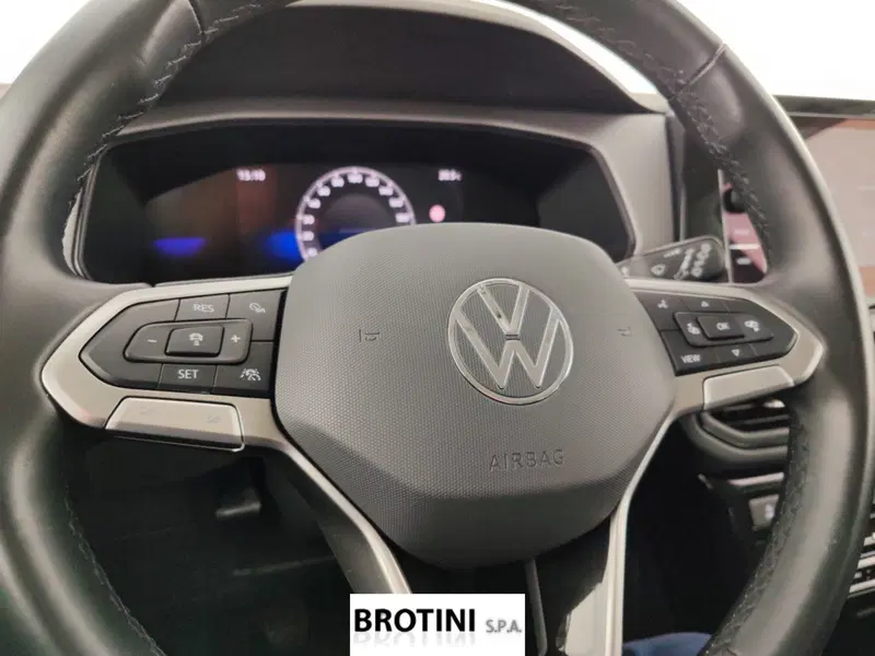 Volkswagen T-Cross usata a Massa-Carrara (13)