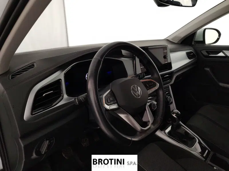 Volkswagen T-Roc usata a Massa-Carrara (7)