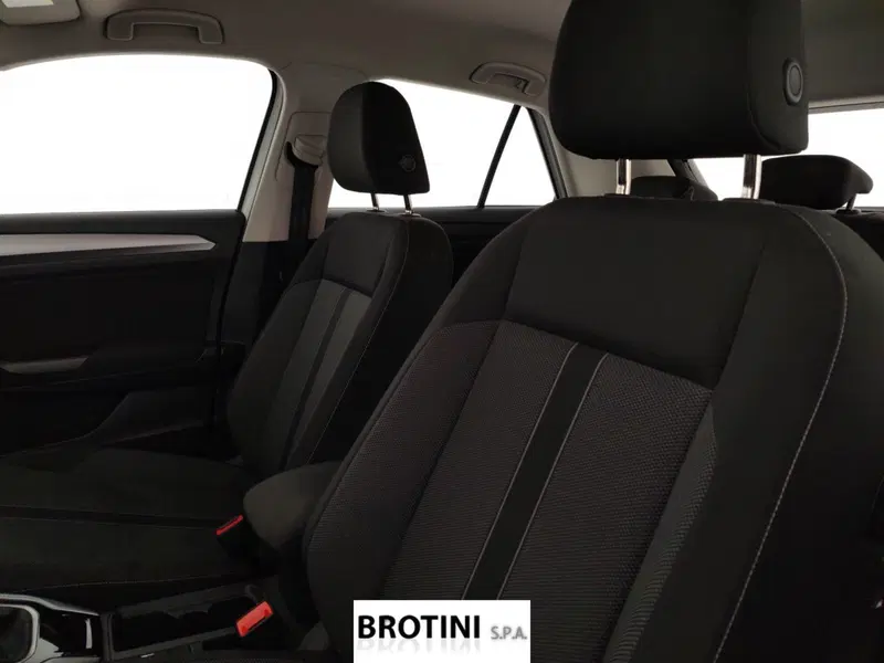 Volkswagen T-Roc usata a Massa-Carrara (8)