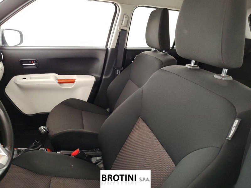 Suzuki Ignis usata a Massa-Carrara (9)
