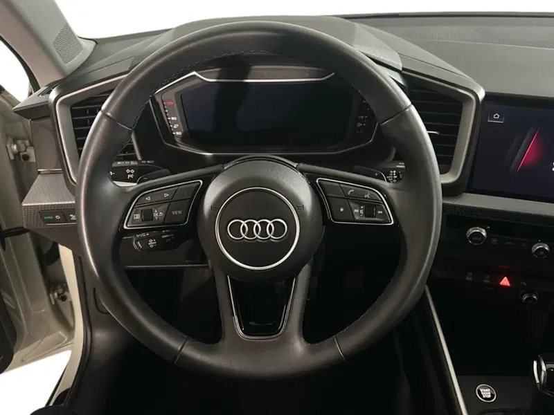Audi A1 allstreet usata a Napoli (11)