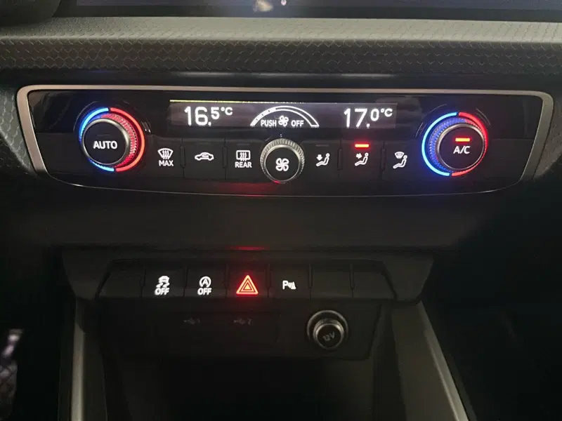 Audi A1 allstreet usata a Napoli (16)