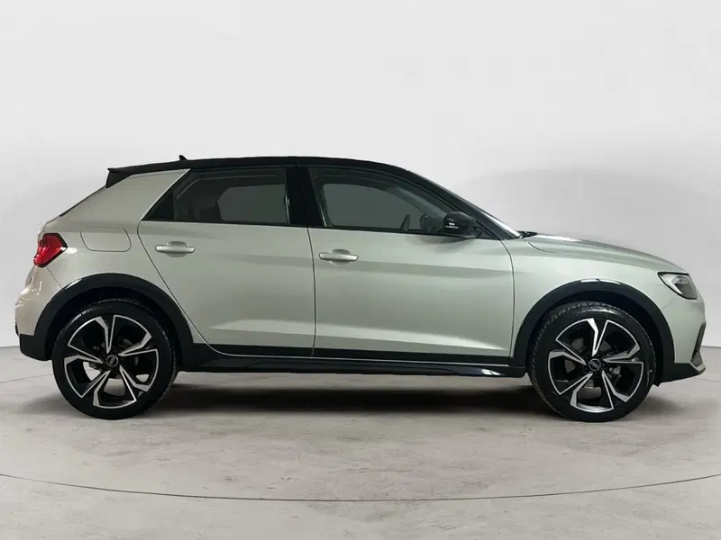 Audi A1 allstreet usata a Napoli (5)