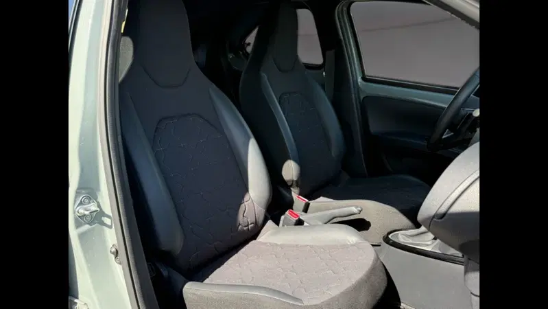 Toyota Aygo X usata a Palermo (7)