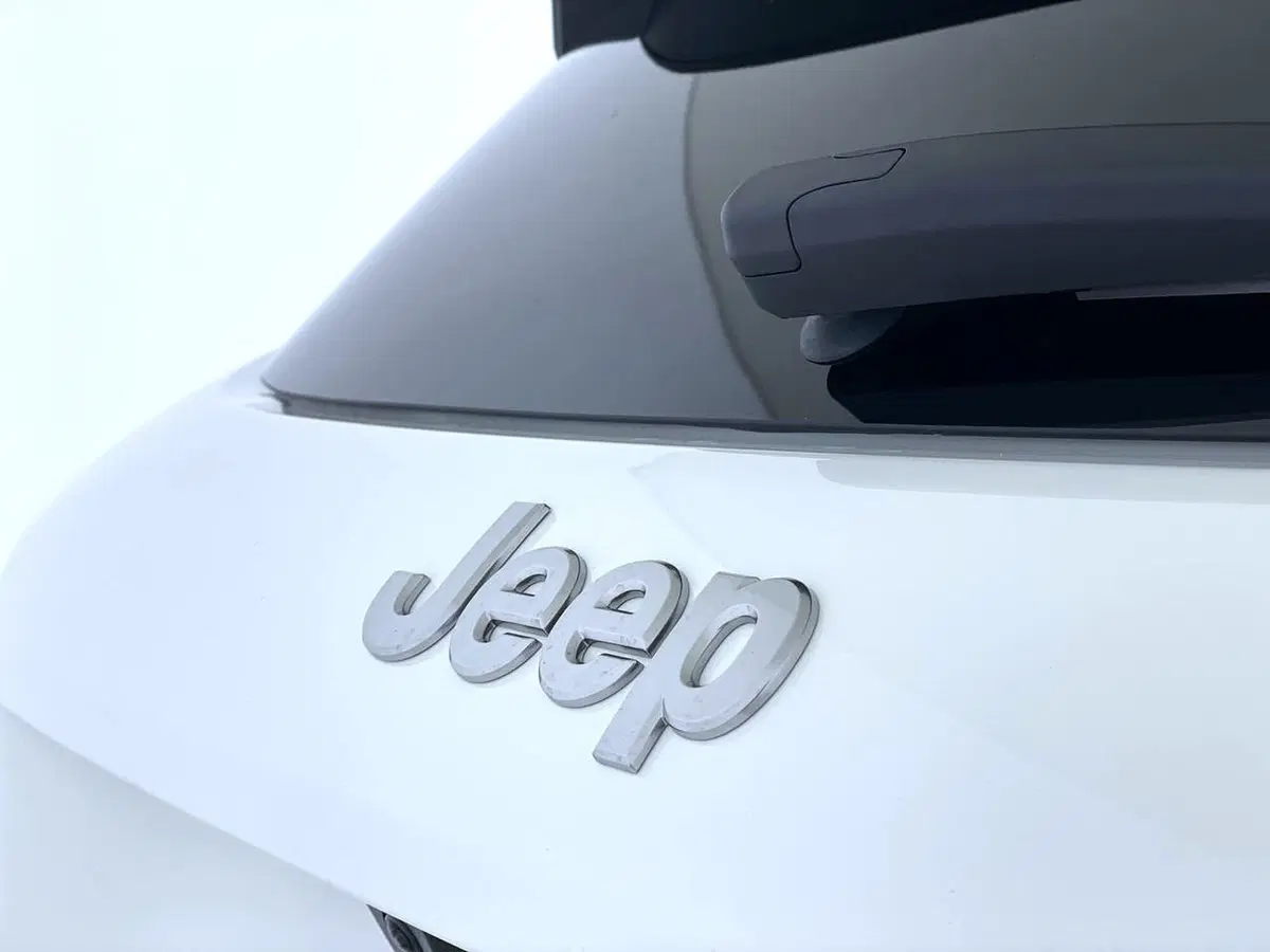 Jeep Avenger nuova a Perugia (6)