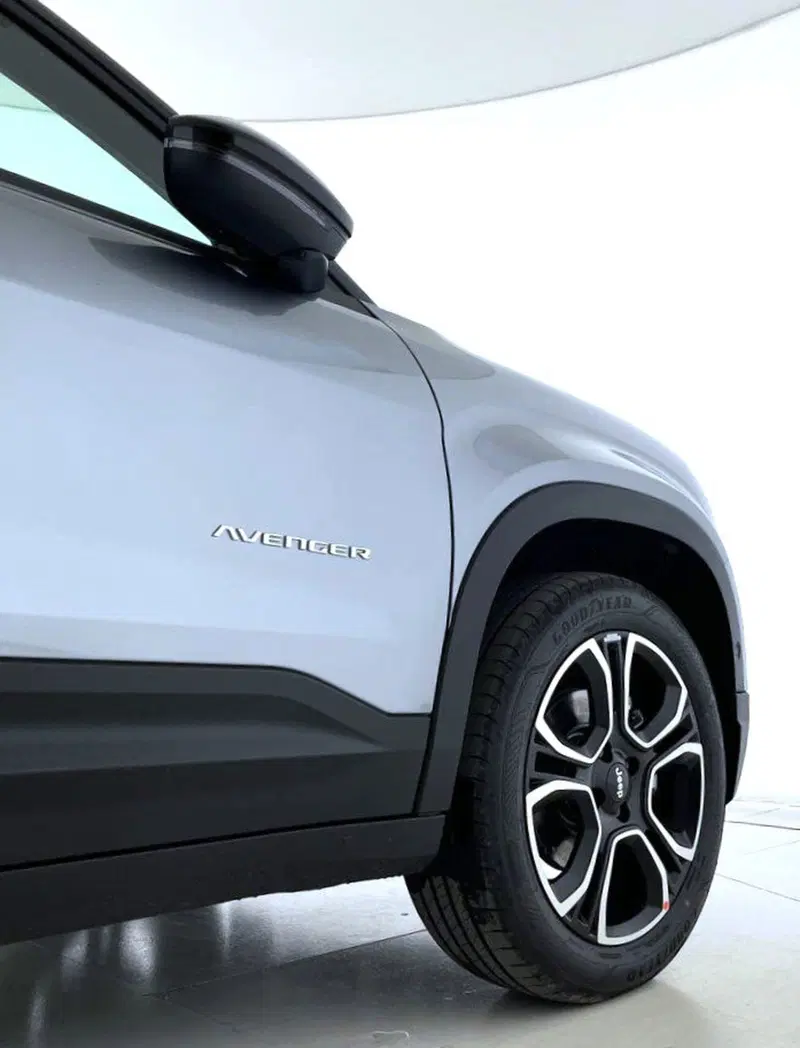 Jeep Avenger nuova a Perugia (5)