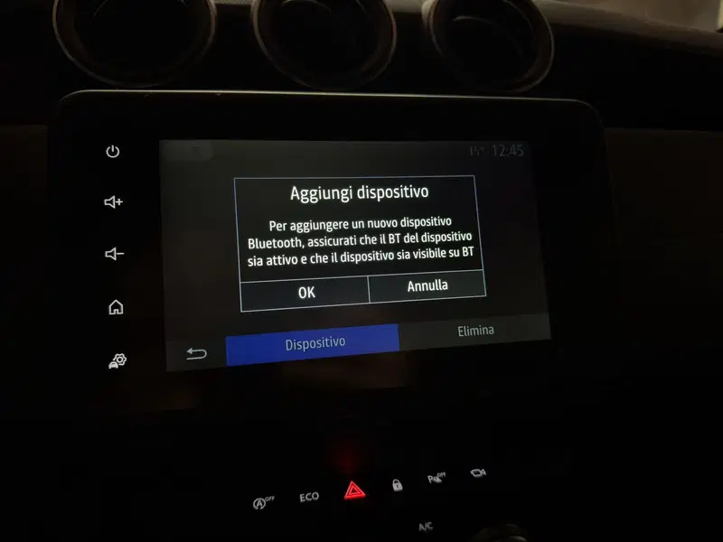 Dacia Duster usata a Milano (11)