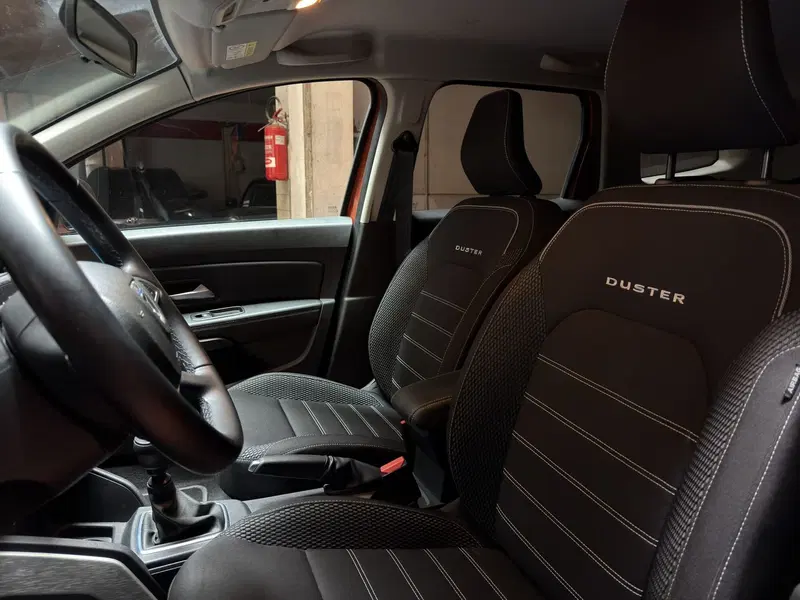 Dacia Duster usata a Milano (15)