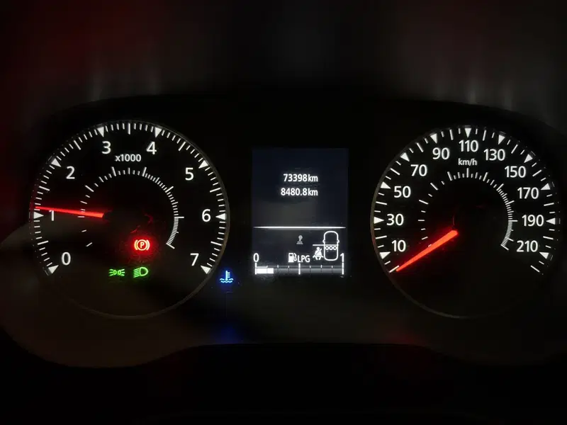 Dacia Duster usata a Milano (9)