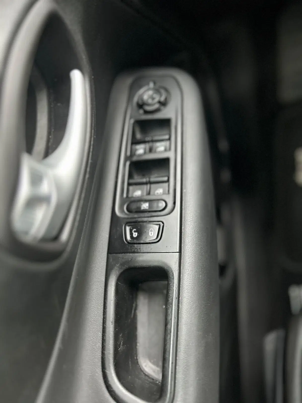 Jeep Renegade usata a Firenze (14)