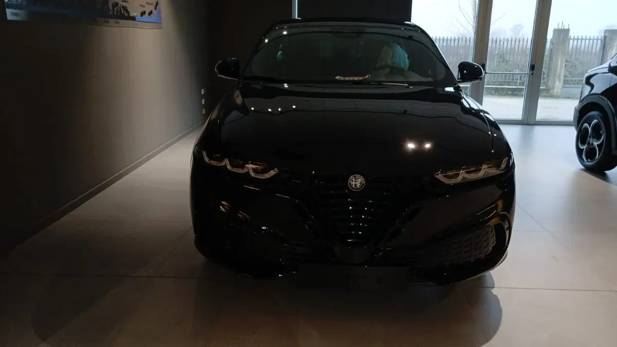 Alfa Romeo Tonale nuova a Benevento (3)