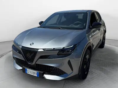 Alfa Romeo Junior 1.2 ibrida 145cv edct6 del 2025 usata a Salerno