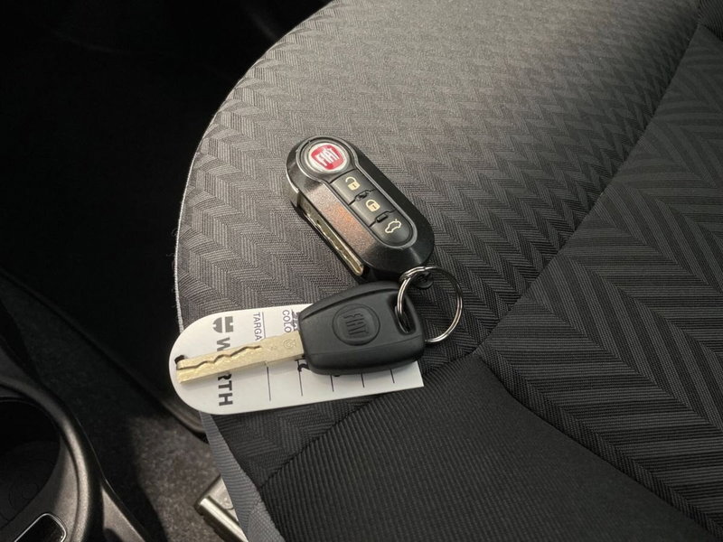 Fiat 500 usata a Prato (18)