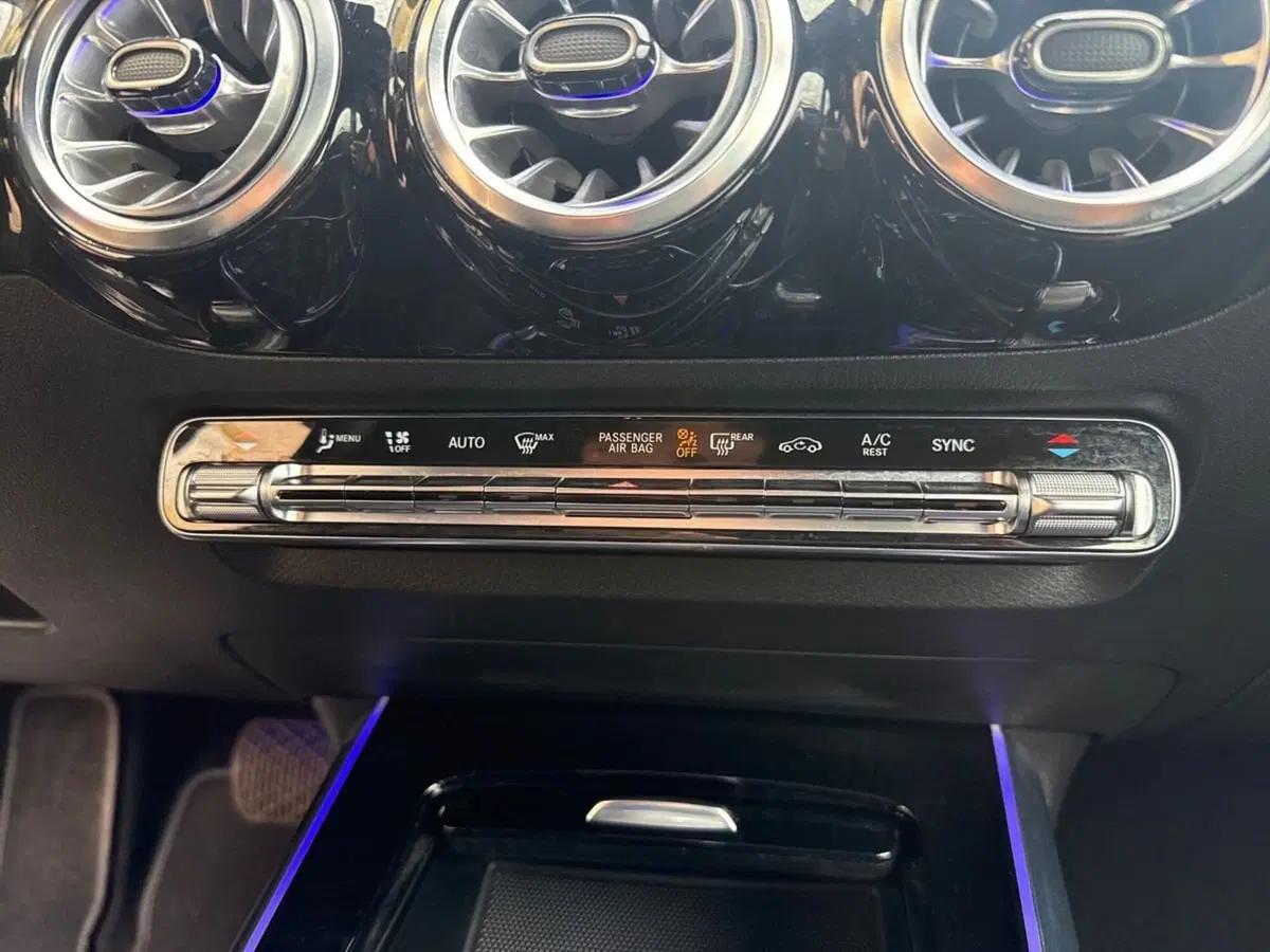 Mercedes-Benz GLA SUV usata a Firenze (14)