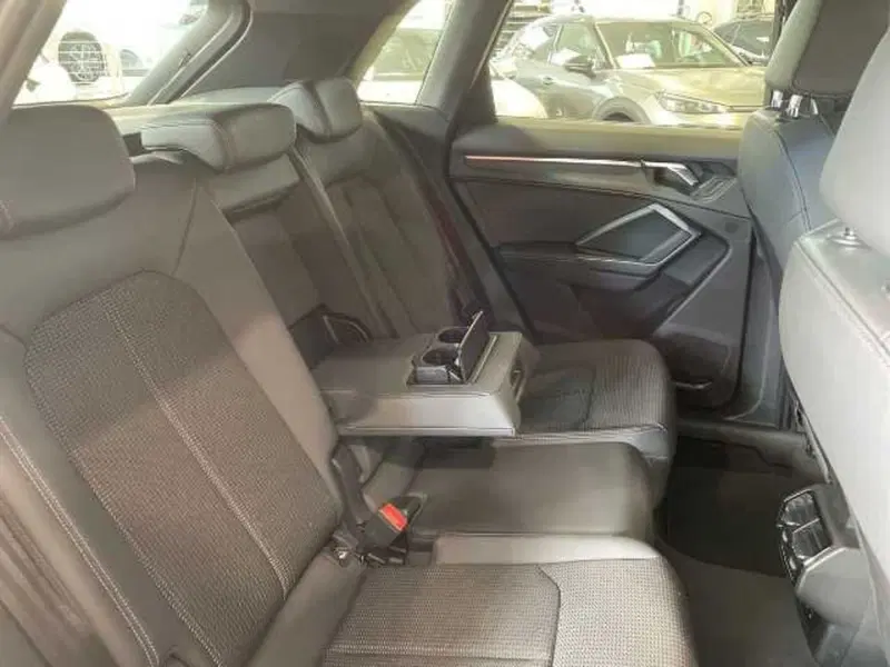 Audi Q3 Sportback usata a Pistoia (18)