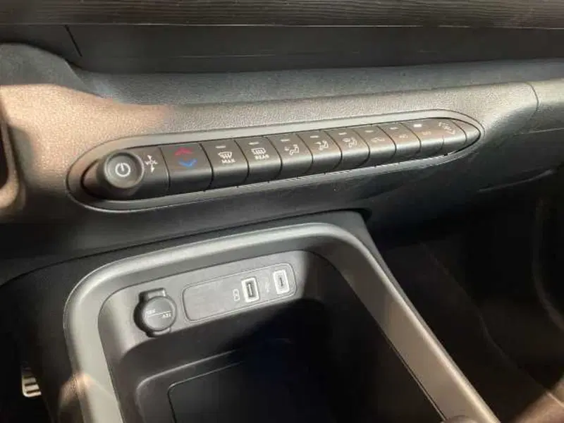 Jeep Avenger usata a Pistoia (15)