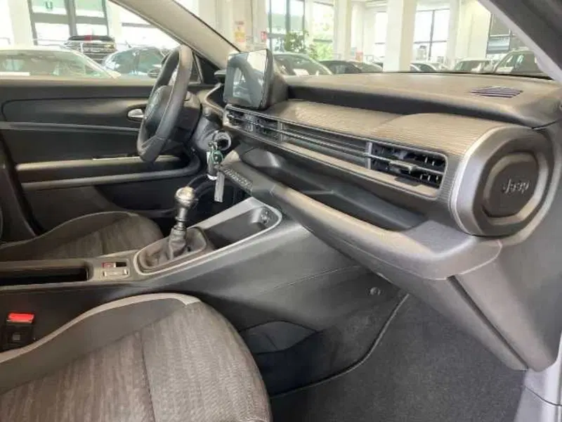Jeep Avenger usata a Pistoia (17)