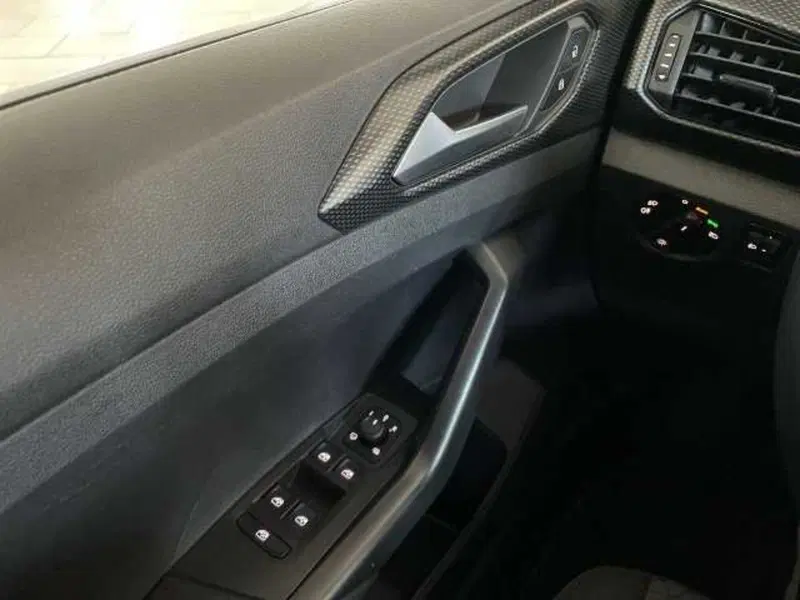 Volkswagen T-Cross usata a Pistoia (17)