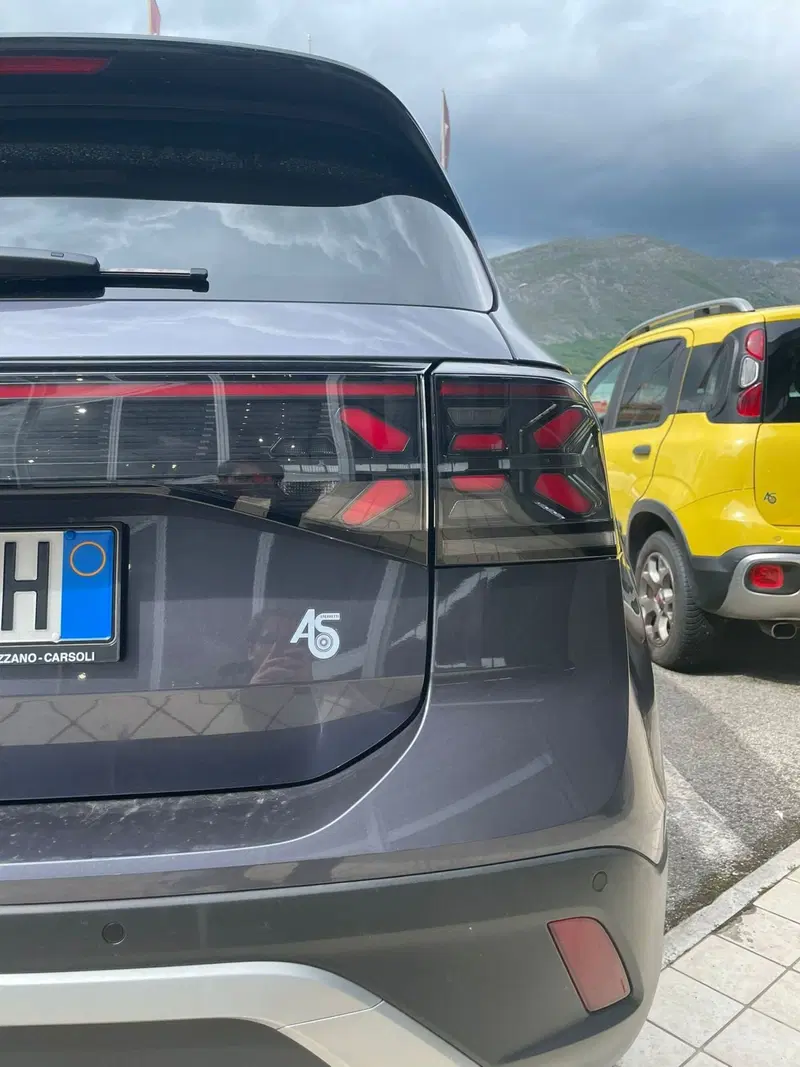 Volkswagen T-Cross usata a L'Aquila (10)