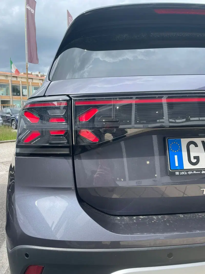 Volkswagen T-Cross usata a L'Aquila (11)