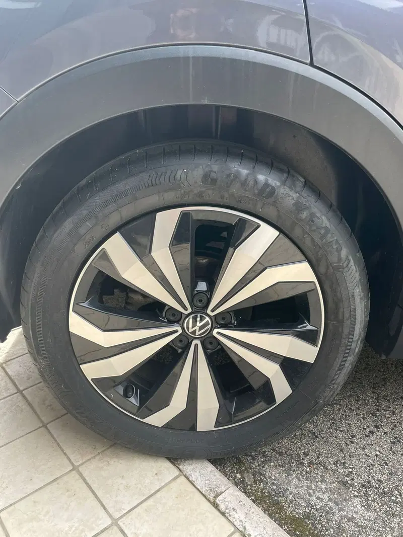 Volkswagen T-Cross usata a L'Aquila (20)