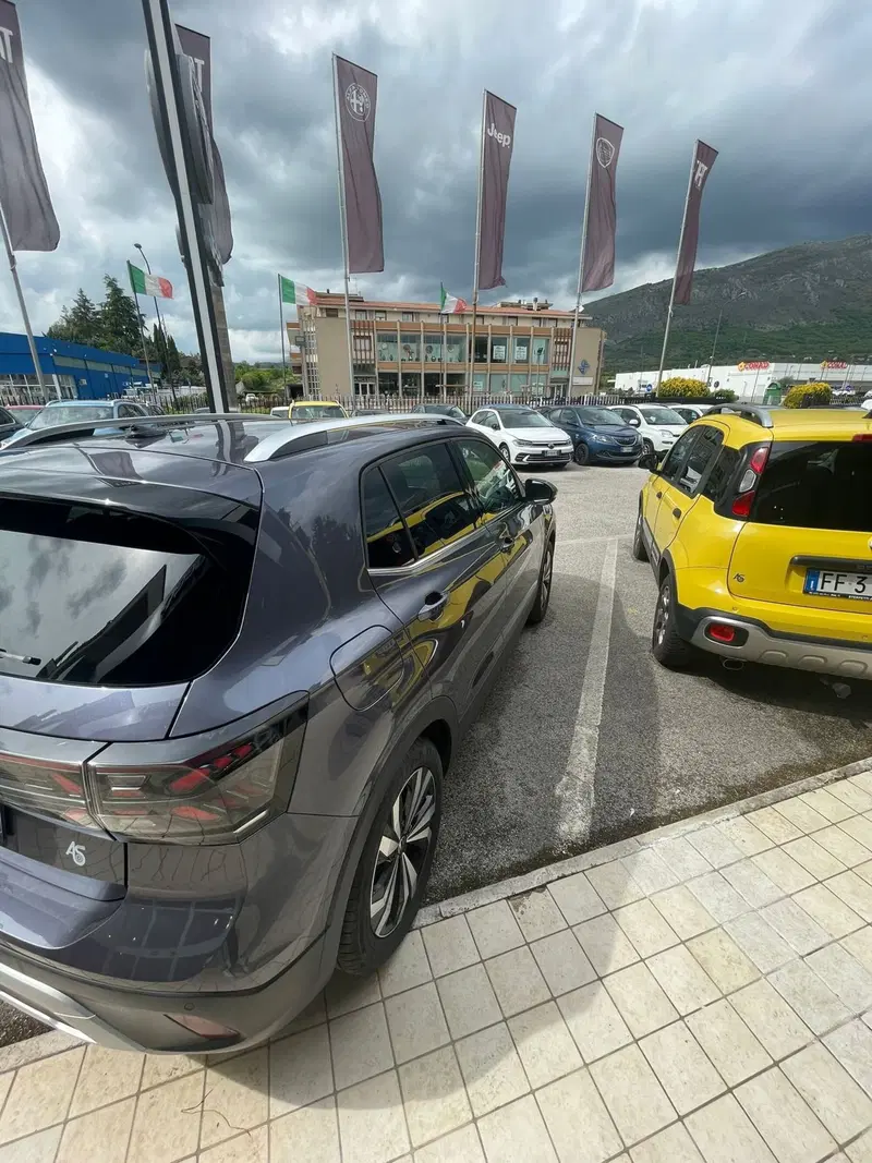 Volkswagen T-Cross usata a L'Aquila (6)