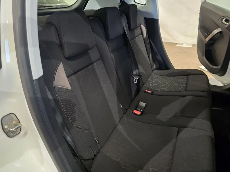 Peugeot 2008 usata a Rimini (14)