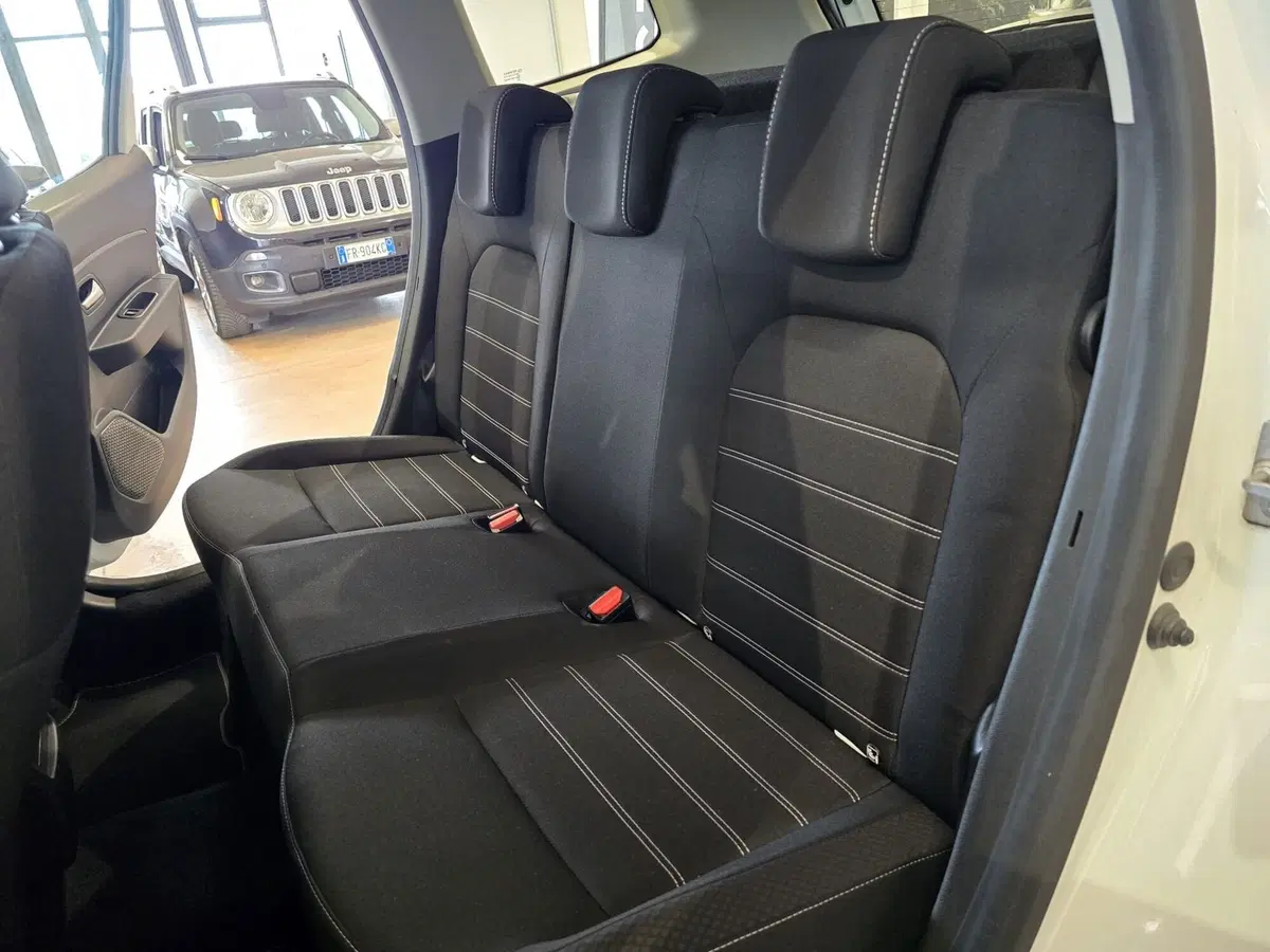 Dacia Duster usata a Rimini (12)