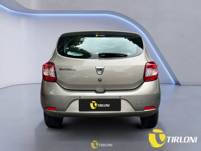 Dacia Sandero usata a Milano (6)