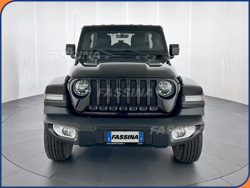 Jeep Wrangler Unlimited usata a Milano (2)
