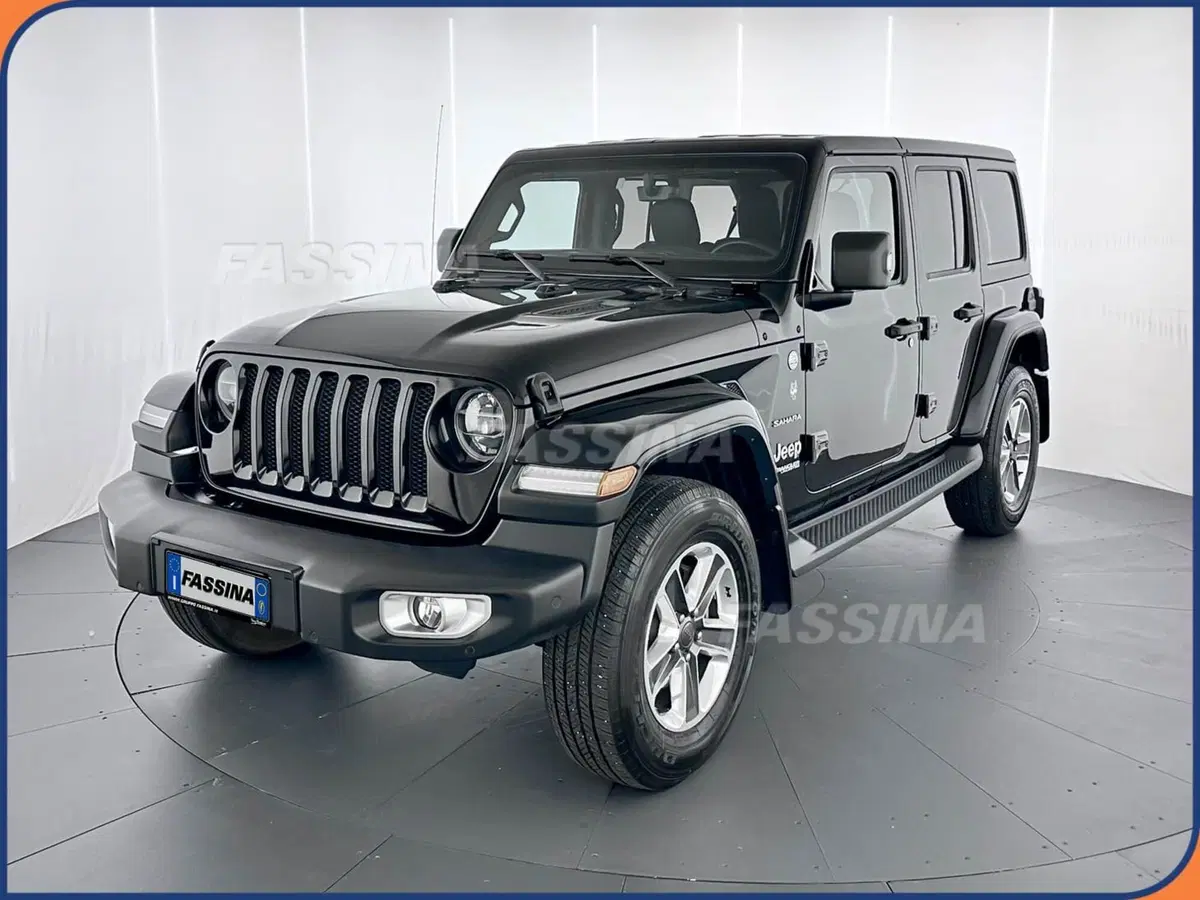 Jeep Wrangler Unlimited usata a Milano (3)