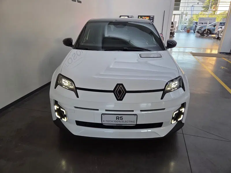 Renault Scenic E-Tech Electric nuova a Verona (3)