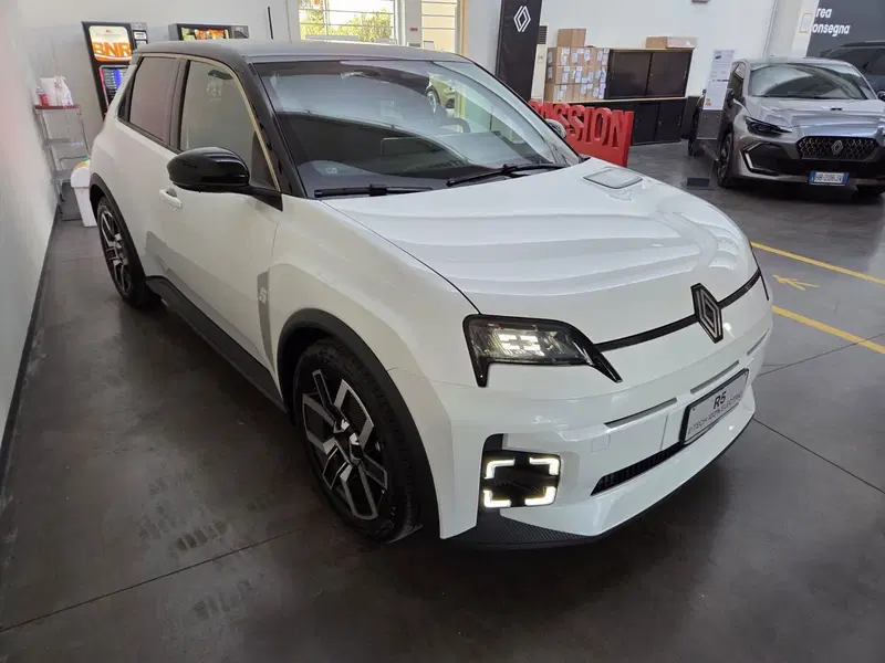 Renault Scenic E-Tech Electric nuova a Verona (4)