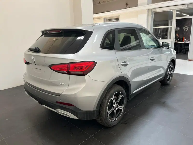 Mg ZS nuova a Lucca (5)