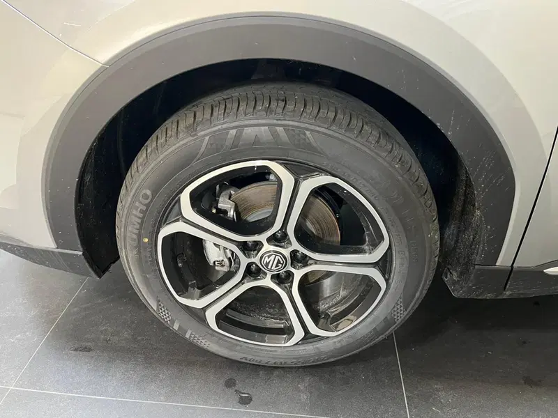 Mg ZS nuova a Lucca (8)