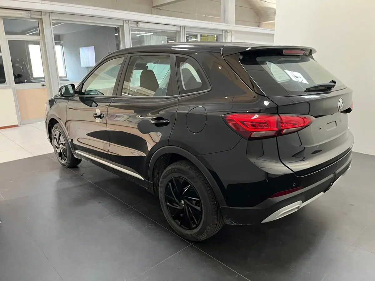 Mg ZS nuova a Lucca (7)