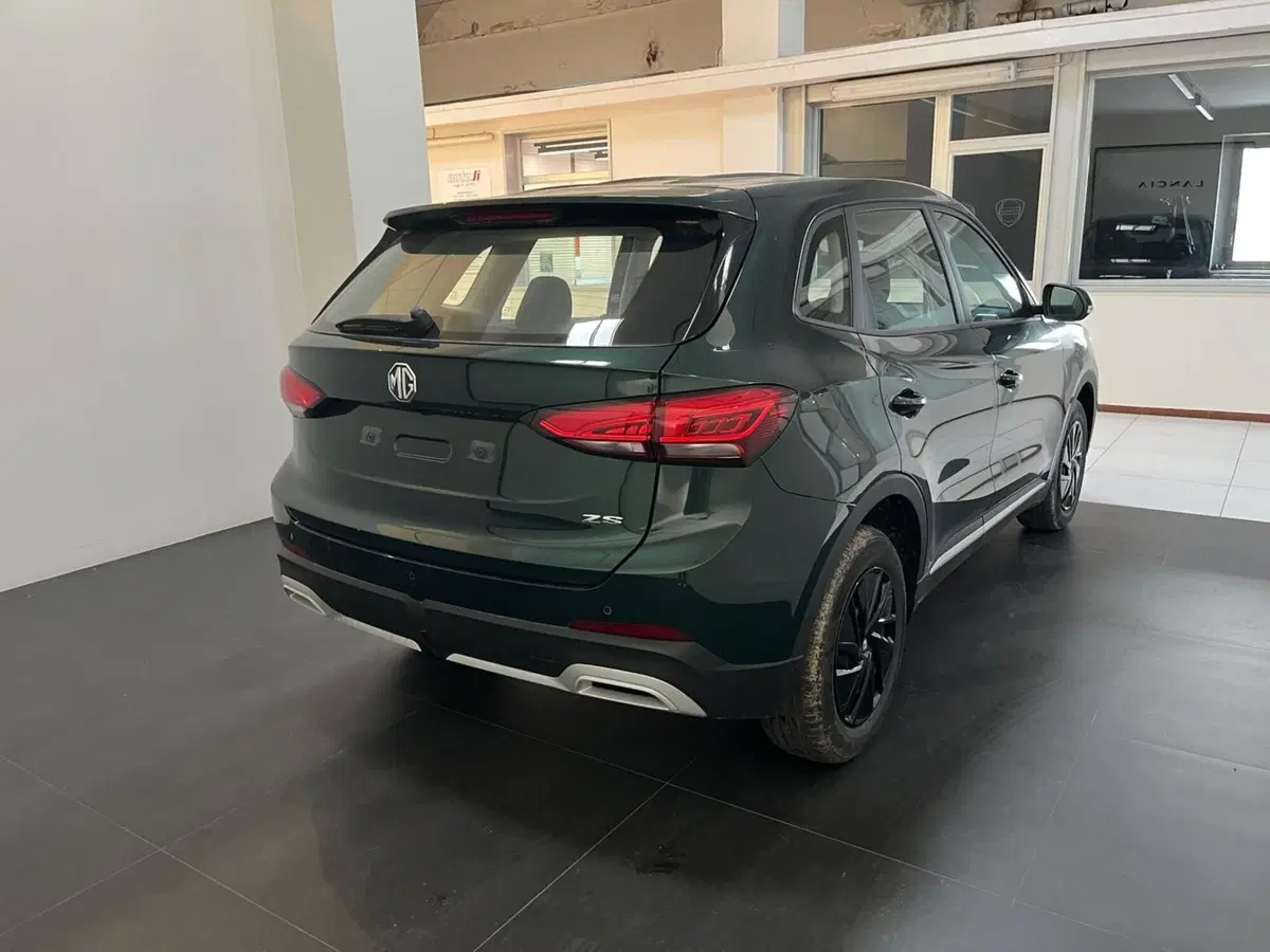 Mg ZS nuova a Lucca (5)