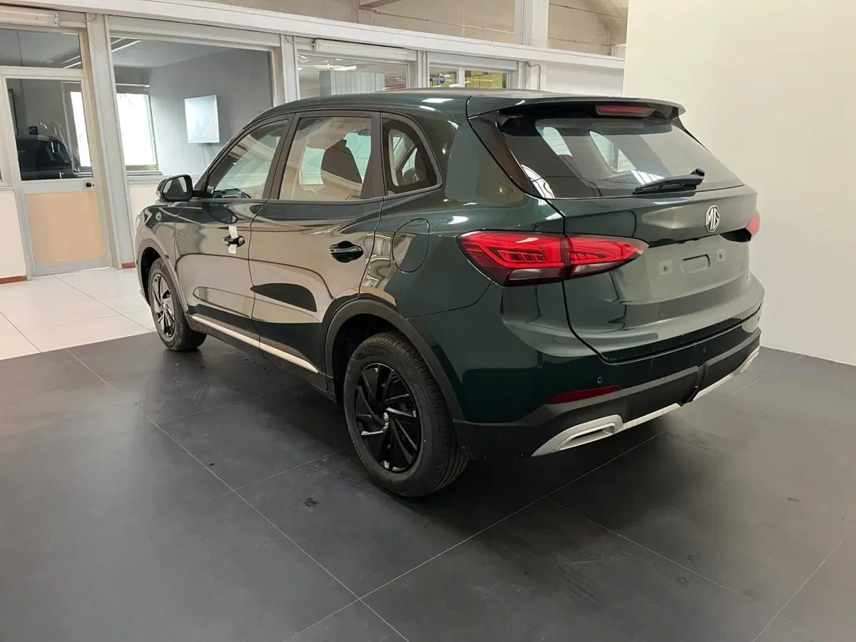 Mg ZS nuova a Lucca (7)