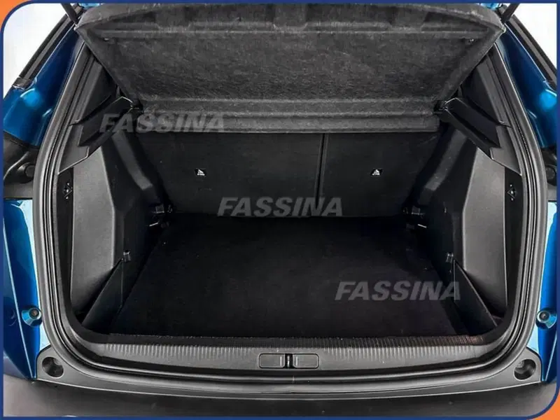 Peugeot 2008 usata a Milano (12)