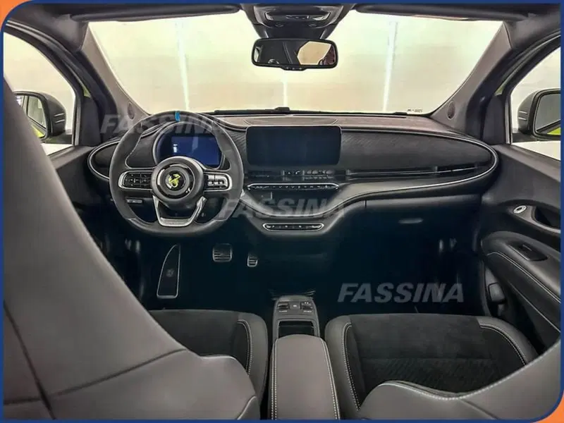 Abarth 500e usata a Milano (10)