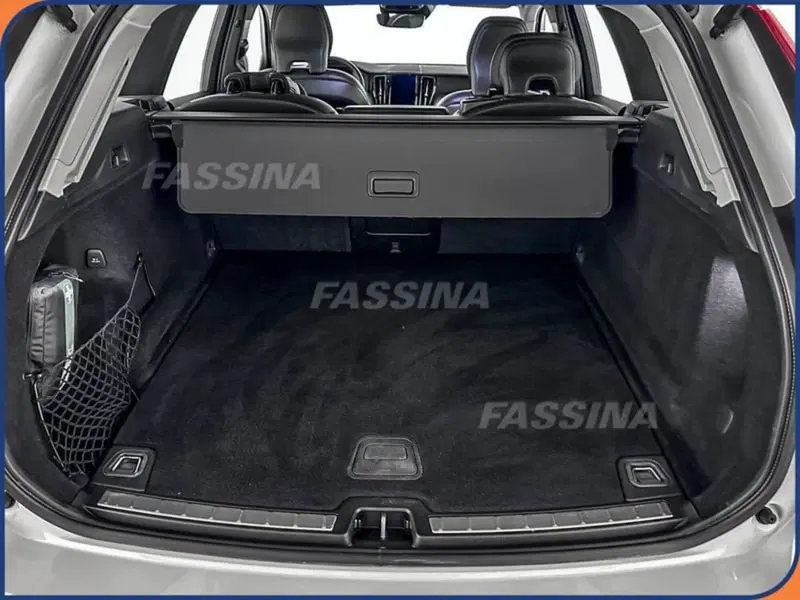 Volvo XC60 usata a Milano (12)