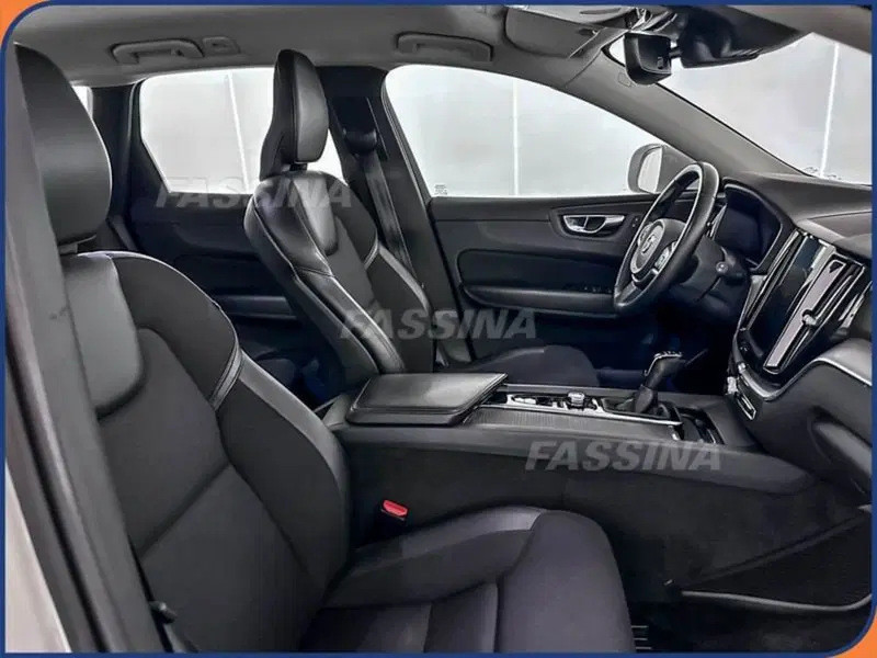 Volvo XC60 usata a Milano (14)
