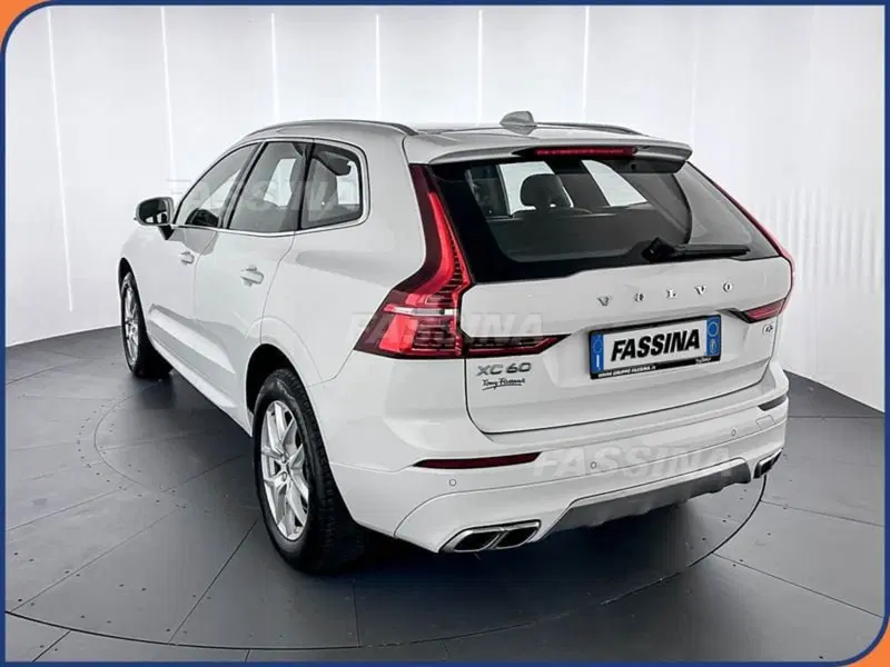 Volvo XC60 usata a Milano (4)